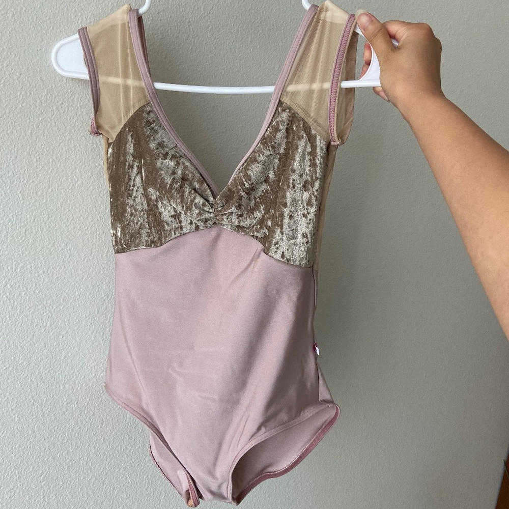 Yumiko Elli mesh velvet leo